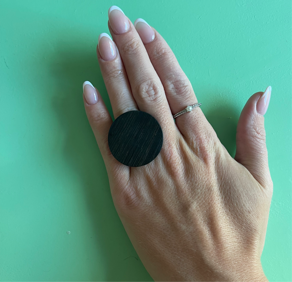 Ejlbyjuveler sølvring med wengetræ