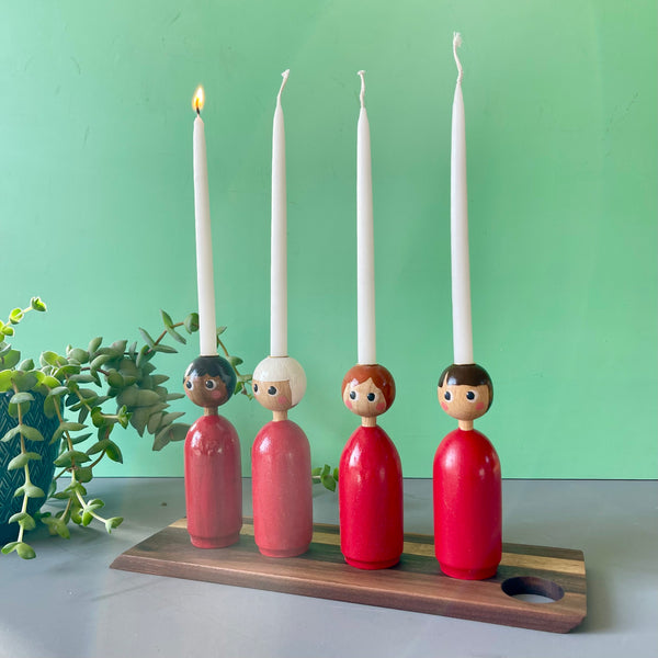 Miss Mary - Advent stager