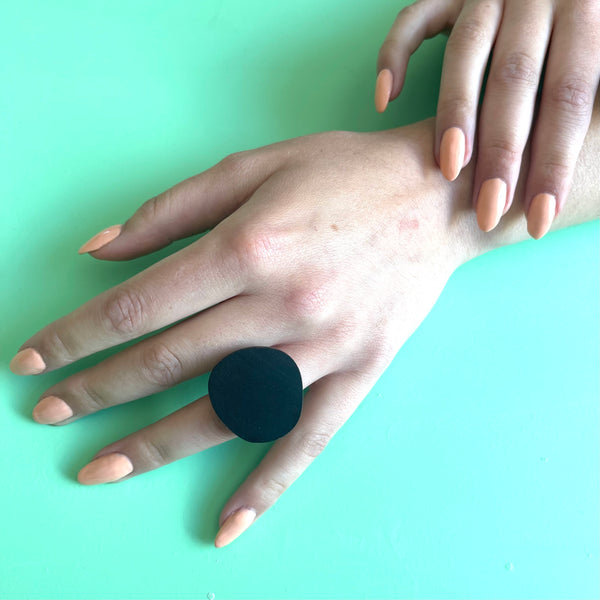 Ejlbyjuveler sølvring med palisandertræ