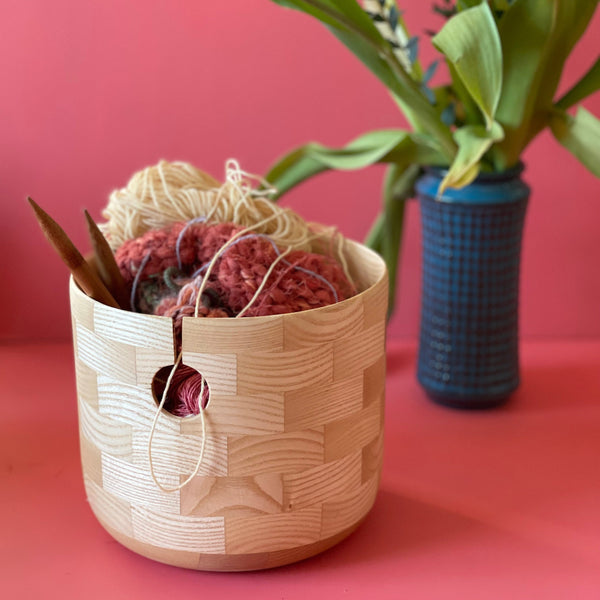 Garnskål i asketræ