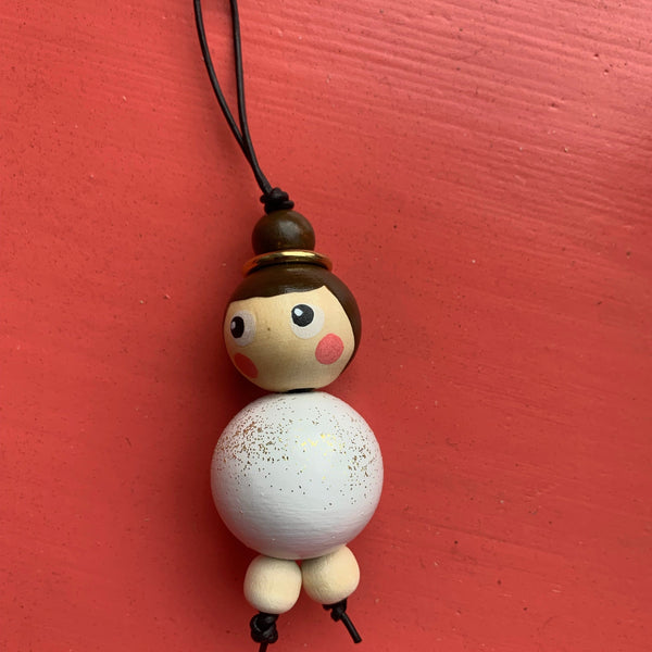 mørkhåret miss Gloria