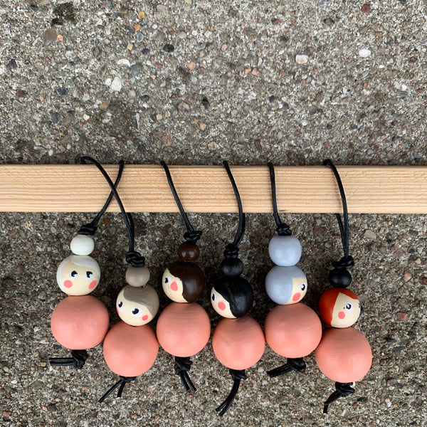 Miss Marker - Strikkemarkør (lyst træ)