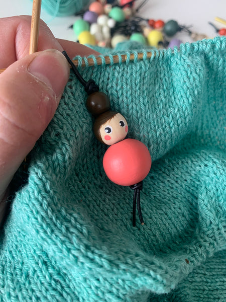 Miss Marker - Strikkemarkør (lyst træ)