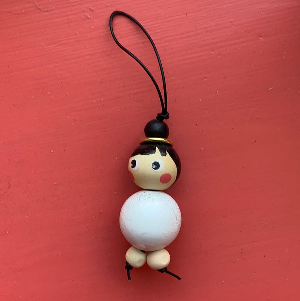 Miss gloria med sort hår