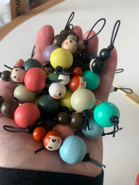 Miss Marker - Strikkemarkør (lyst træ)