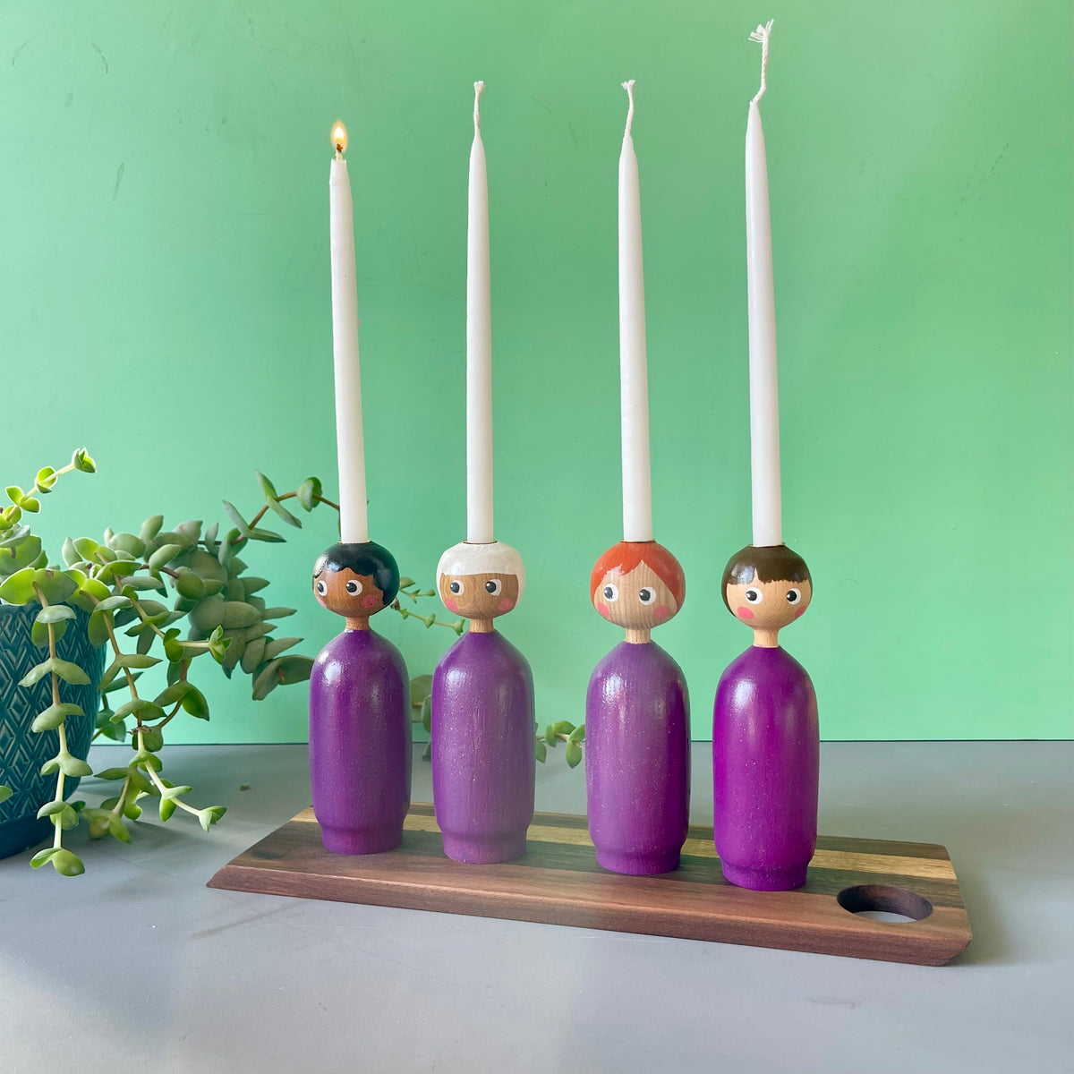 Miss Mary - Advent stager