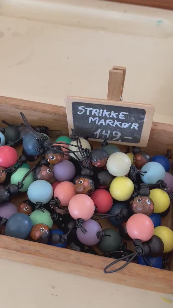 Miss Marker - Strikkemarkør (mørkt træ)