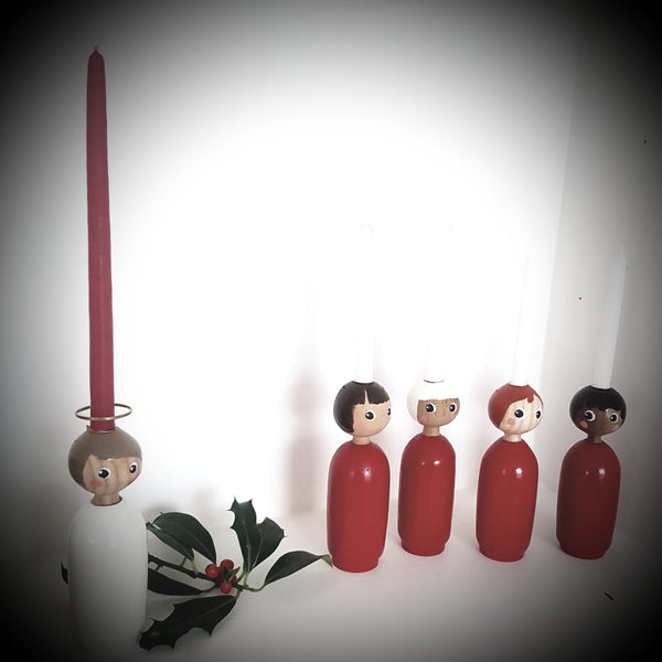 Miss Mary - Advent stager